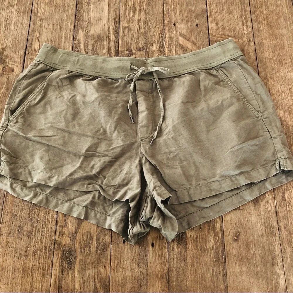 Gap Women’s XL Linen Blend Pull On Olive‎ Shorts